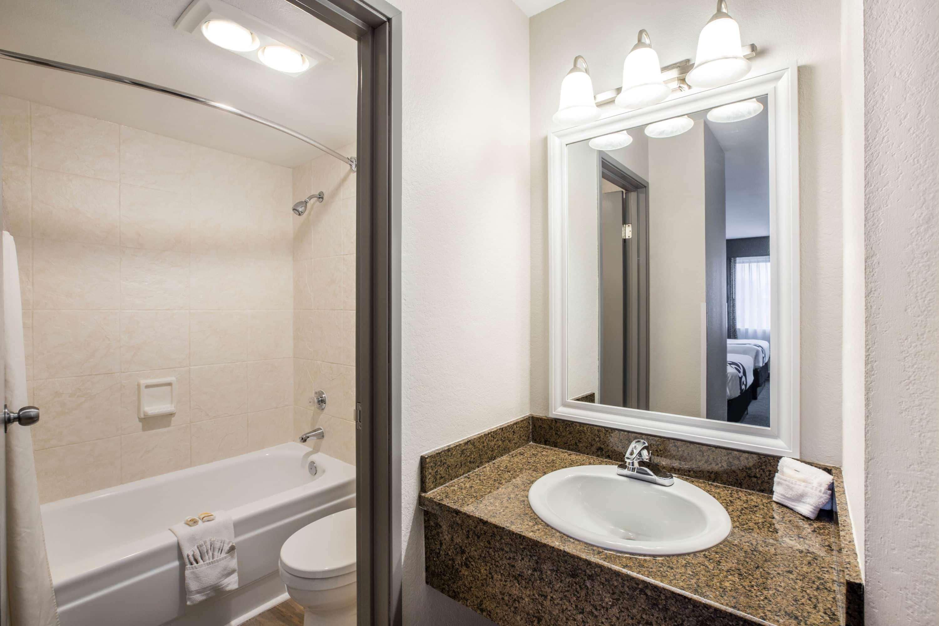 La Quinta Inn By Wyndham Everett Luaran gambar